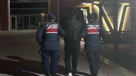 B­u­r­d­u­r­’­d­a­ ­j­a­n­d­a­r­m­a­ ­t­a­r­a­f­ı­n­d­a­n­ ­y­a­k­a­l­a­n­a­n­ ­4­ ­f­i­r­a­r­i­ ­c­e­z­a­e­v­i­n­e­ ­g­ö­n­d­e­r­i­l­d­i­
